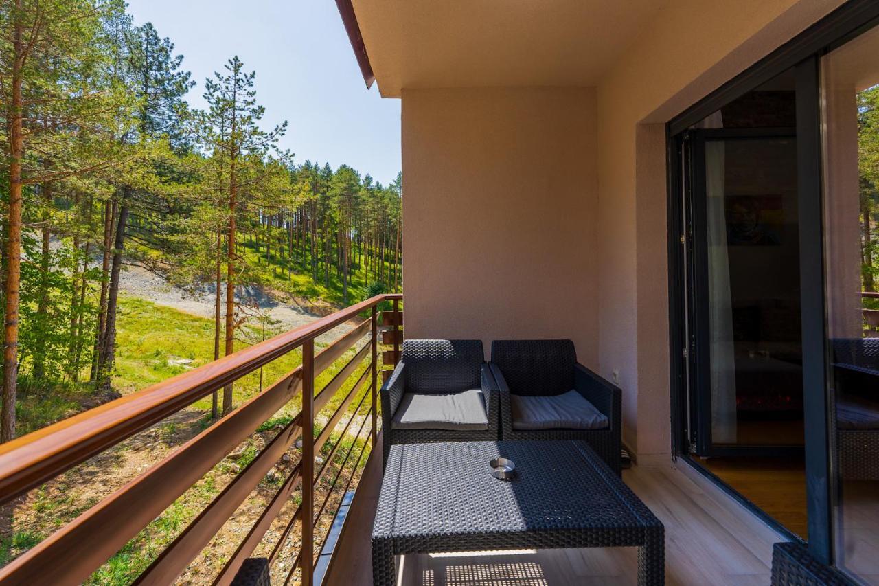Vila Pekovic Green, Pine Trees View 2 Bedrooms Apartment Zlatibor Dış mekan fotoğraf